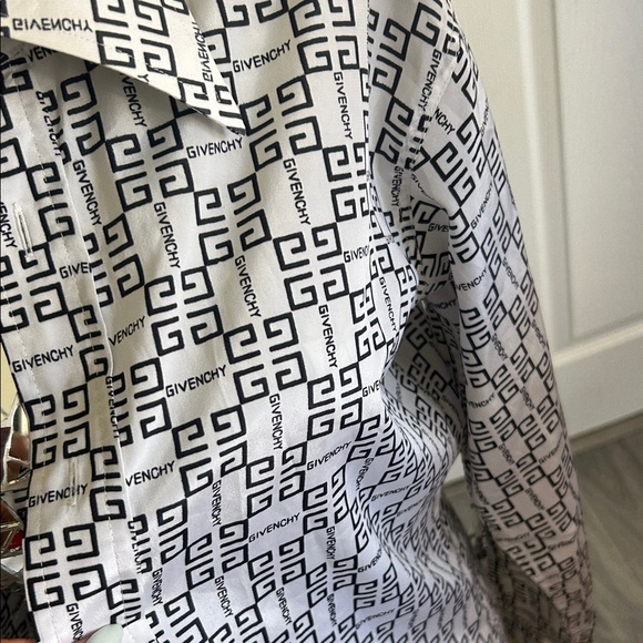 GIVENCHY Vintage Designer Black and White Patterned Women's Blouse Button Down - Picture 5 of 11